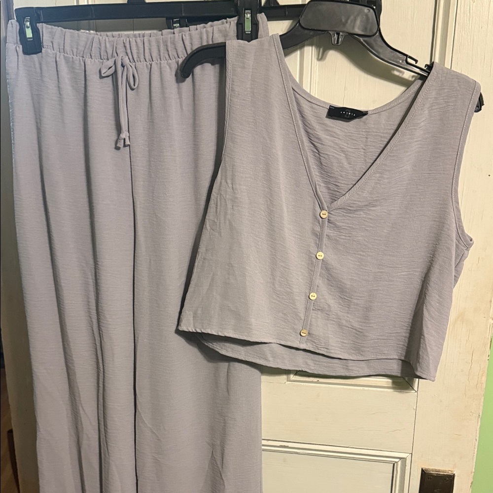 Gray Sleeveless Top and Pants Set